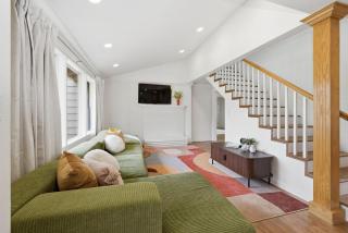 Elevated Eugene Retreat Near UO & Autzen - 8