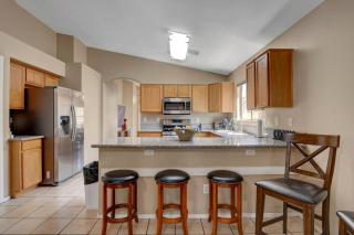 Sparkling 3B! Chill Hangout for Families, Groups, Nurses, Remote Work! - 7