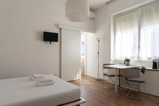 Youhosty - Garibaldi72 - Milan - 8