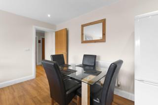Heathrow Living 2BDR 2BA Apt by 360 Stays - Apt 02 - 9