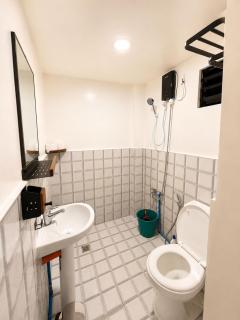 A&H Homestay - 9