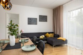 Spacious apartment next to National Museum - 8