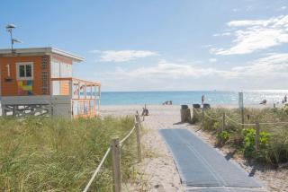 Charming Studio by the Ocean Beach Service - 0