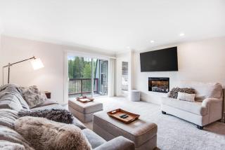 Modern High Country Haus - 9