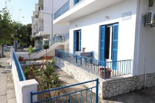 Rhodes Town Garden Apartment - 8
