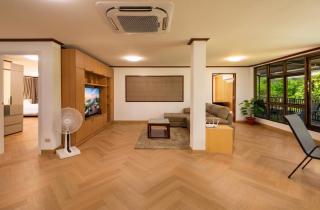 Luxury 3BR 230sqm 5 min to BTS Sukhumvit 26 - 7