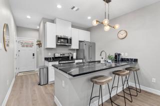 Newly Built 2-Story Townhome: Single Master Suite - 7