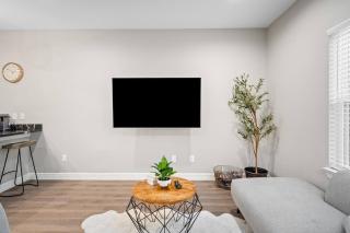 Newly Built 2-Story Townhome: Single Master Suite - 6