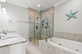 Walk To The Beach! 3 Story Home! 2 Balconies With Gulf Views! - 8