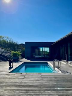 Exclusive cabin with pool, coastal rocks & privacy - 7