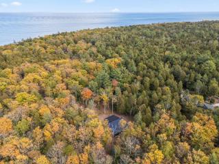Scandinavian Hygge- Near Cave Point County Park - 4