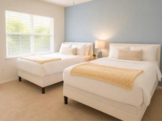 Serene Cozy 2BR WORKERfriendly, Pool I Gym I KINGbed - 7