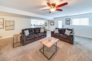 4 Mi to K-State! Modern Garden-Level Apt - 0
