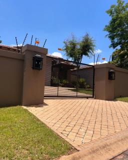 Cloud 9 Guest House - 0