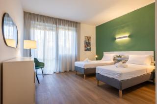Rentwin-Poerio Apartment - 8