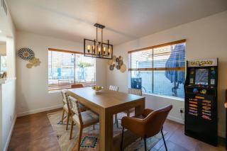 Phoenix Amberwood - 1