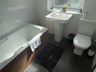 Modern two bedroom house - 7