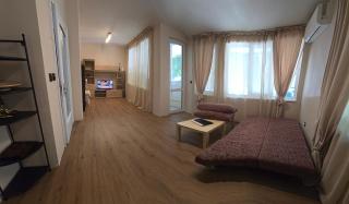 RED SQUARE Apartment - Varna - 6
