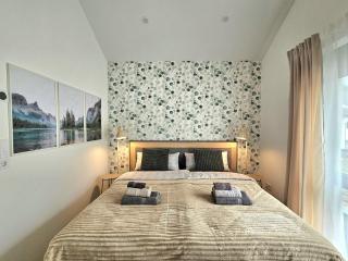 Luxus-Penthouse mit Weitblick & Balkon - 7
