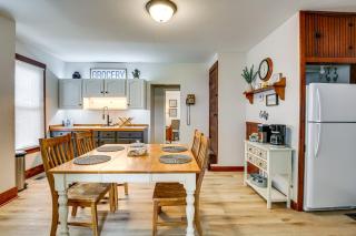 A Sisters Stay Farmhouse Retreat in Villa Ridge - 3
