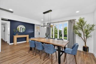 Timeless Charm w Pool Backyard Patio 5BD 2BA - 6
