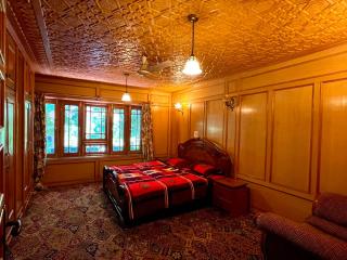 Zakiyas Homestay - 8