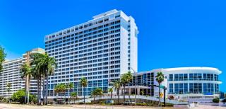 Castle Ph11 Penthouse with Balcony, Free Parking, Pool, Tennis, Beach Access - 6