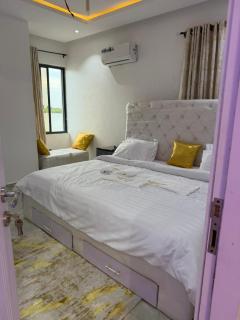 The General's Suite - 3