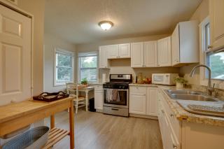 Steps to St Croix River! Charming Lakeland Home - 2