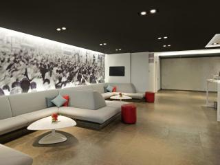 Novotel Montreal Center - 9