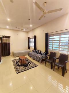 Platinum 2BHK Homestay by LUXE - 0