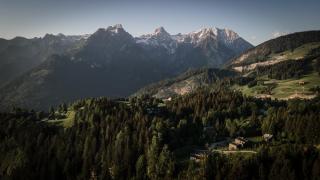 Modernes Architektur-Chalet mit Alpenpanorama - 1