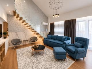 Mid Azure Residence, free parking, self check-in - Oradea - 9