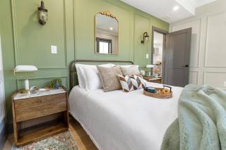 Entire Boston Home / New Build - 3