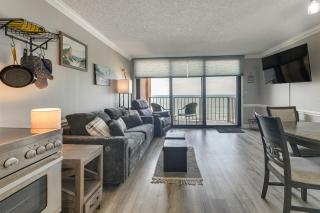 Pool Access: 8th-Floor Condo on North Myrtle Beach - 8