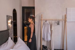CAVO III Luxury Boutique Rooms - 4