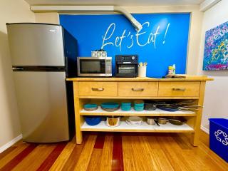 Spacious Oasis Near Stunning Mount Tabor Park - 1