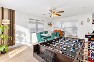 4BR Oasis Near MIA - Jacuzzi - Games - BBQ - 9