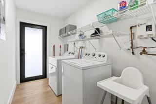 4BR Oasis Near MIA - Jacuzzi - Games - BBQ - 4