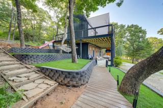 Lake Eufaula Cabin w/ Hot Tub & Large Deck - 8