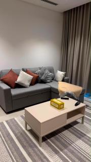 #1 1BHK Near Airport With Swimming Pool - 4