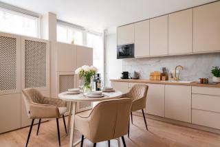 Gorgeous 1-BR Studios in the Strict City Centre with AC & parking on site - 2