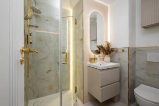 Gorgeous 1-BR Studios in the Strict City Centre with AC & parking on site - 1