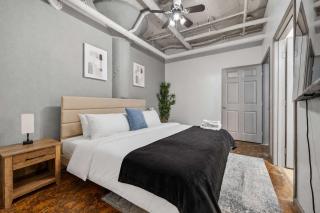 Modern River Market Loft Sleeps 6 Parking WiFi - 8