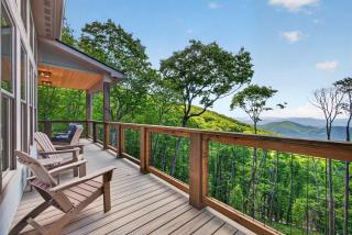 Epic Mountain Views Deck Firepit & Amenities - 4