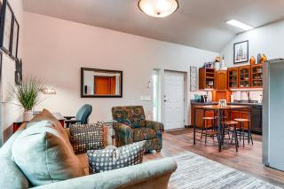 Retreat with Indoor Swim Spa; Access to Clear Lake - 5