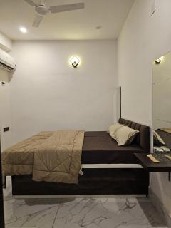 SHARDA PALACE Deoghar - 6