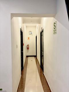 Hostal Anthony's - 4