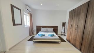 Qawra Bay Family Apartment near Bugibba Promenade - 4