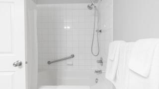 Mountain View Condo w Pool Hot, Tub and Golf Nearby 2208 - Kelowna - 9